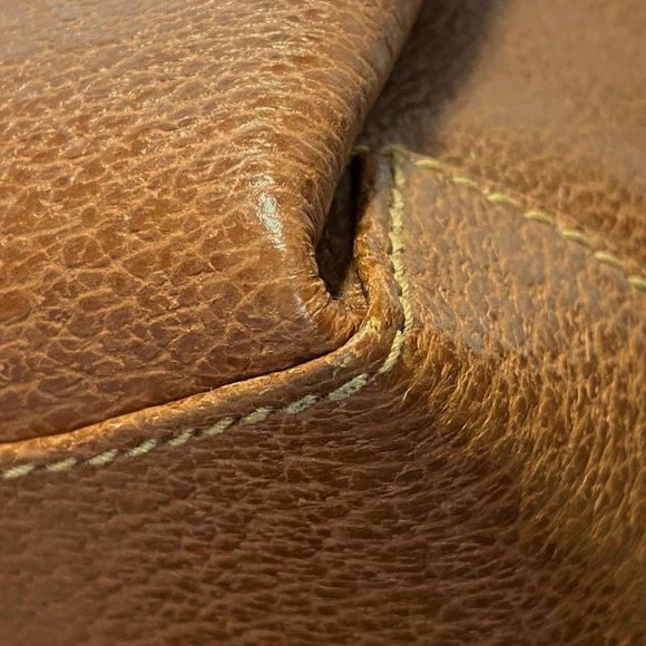 Gucci -- Brown Leather Handbag (Pre-Owned) - Picture 9 of 9